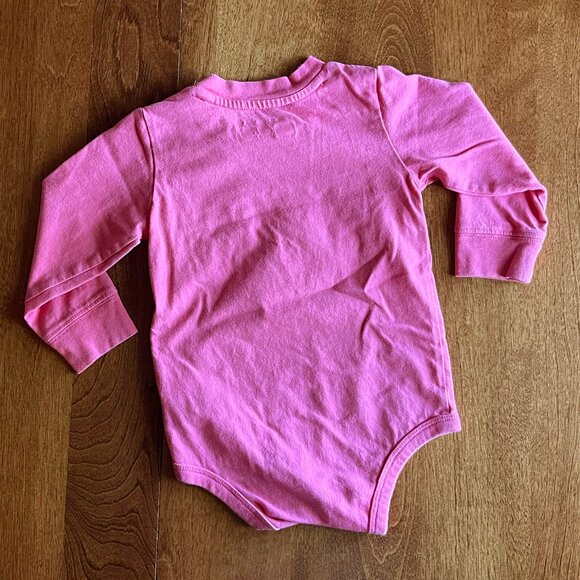 Carhartt pink pocket onesie 12m - Picture 5 of 6